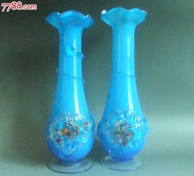上海/七上年代/懷舊時(shí)光/精品收藏/藍(lán)色玻璃花瓶一對(duì)-價(jià)格:280元-se27563881-玻璃器皿-零售-中國收藏?zé)峋€